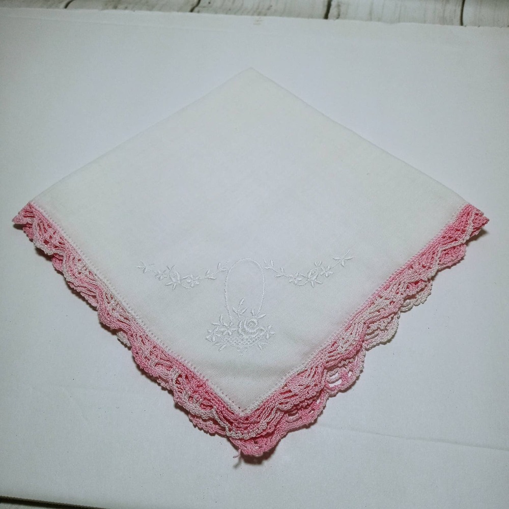 Vtg Pink Crochet Edge Handkerchief White Embroidered Flower Basket Cottagecore